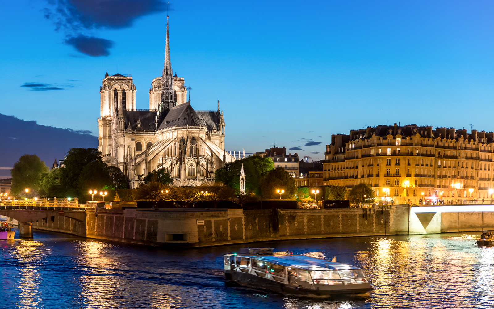 Maxim's Seine River Dinner Cruise with Live Music and Bistro Menu tickets in Paris - Full Experience | TickYourList