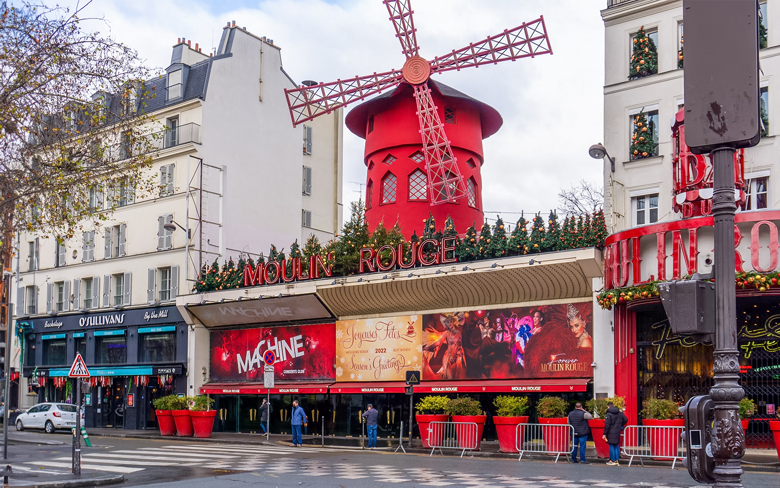 Montmartre & Sacre-Coeur Cathedral Audio Guided Tour tickets in Paris - Features | TickYourList