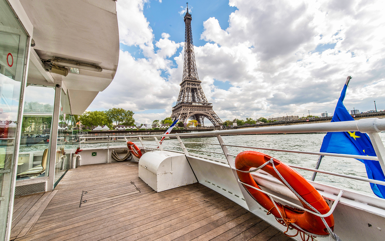Batobus: Seine River Hop-on Hop-off Boat Tour tickets in Paris - Attractions | TickYourList