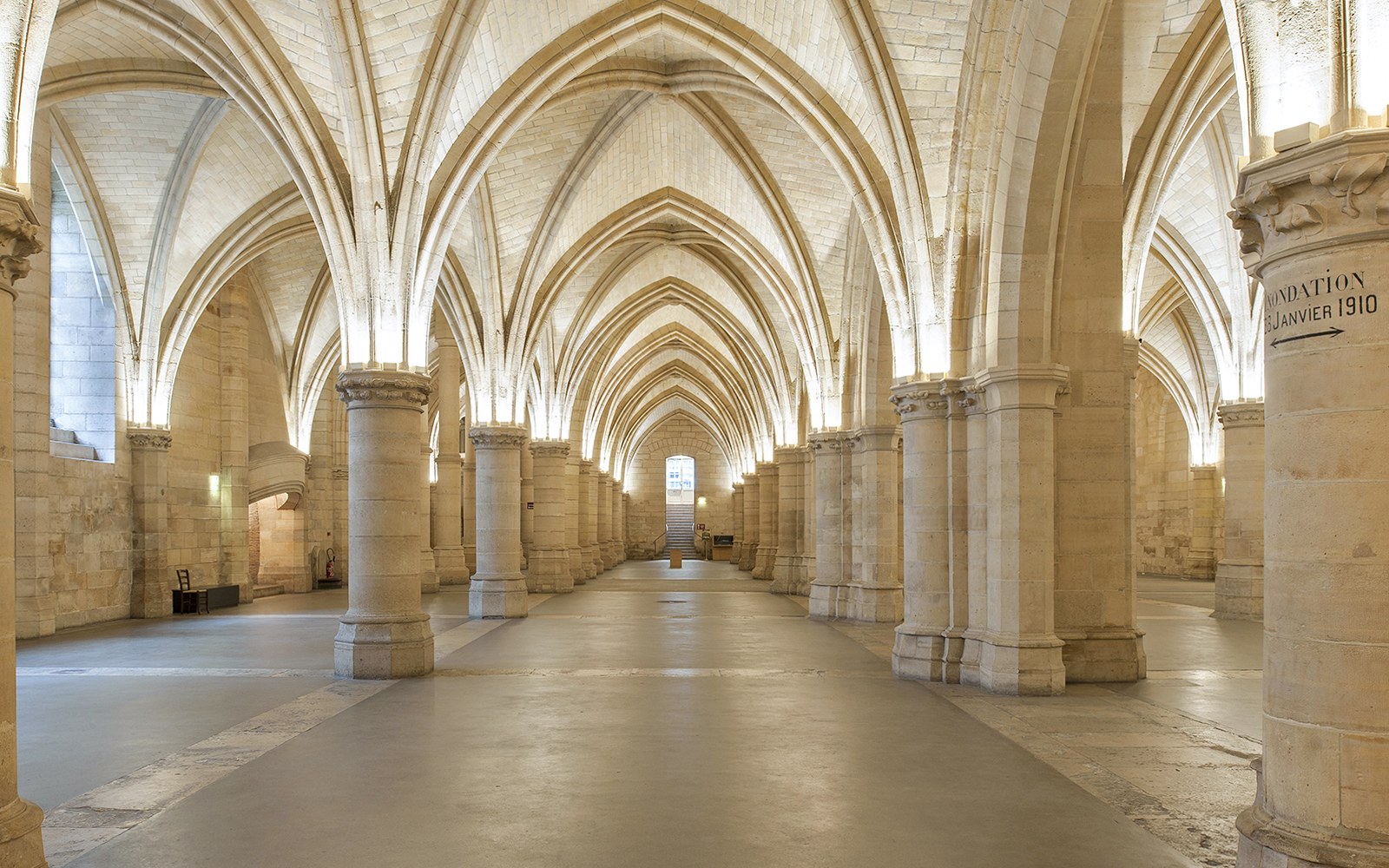Sainte-Chapelle and Conciergerie Tickets in Paris - Features | TickYourList