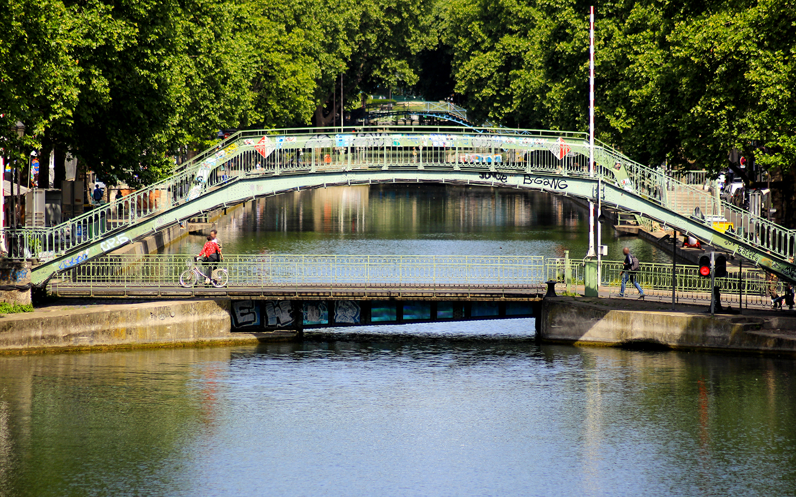 Seine River and Canal Saint-Martin Sightseeing Cruise tickets in Paris - Highlights | TickYourList