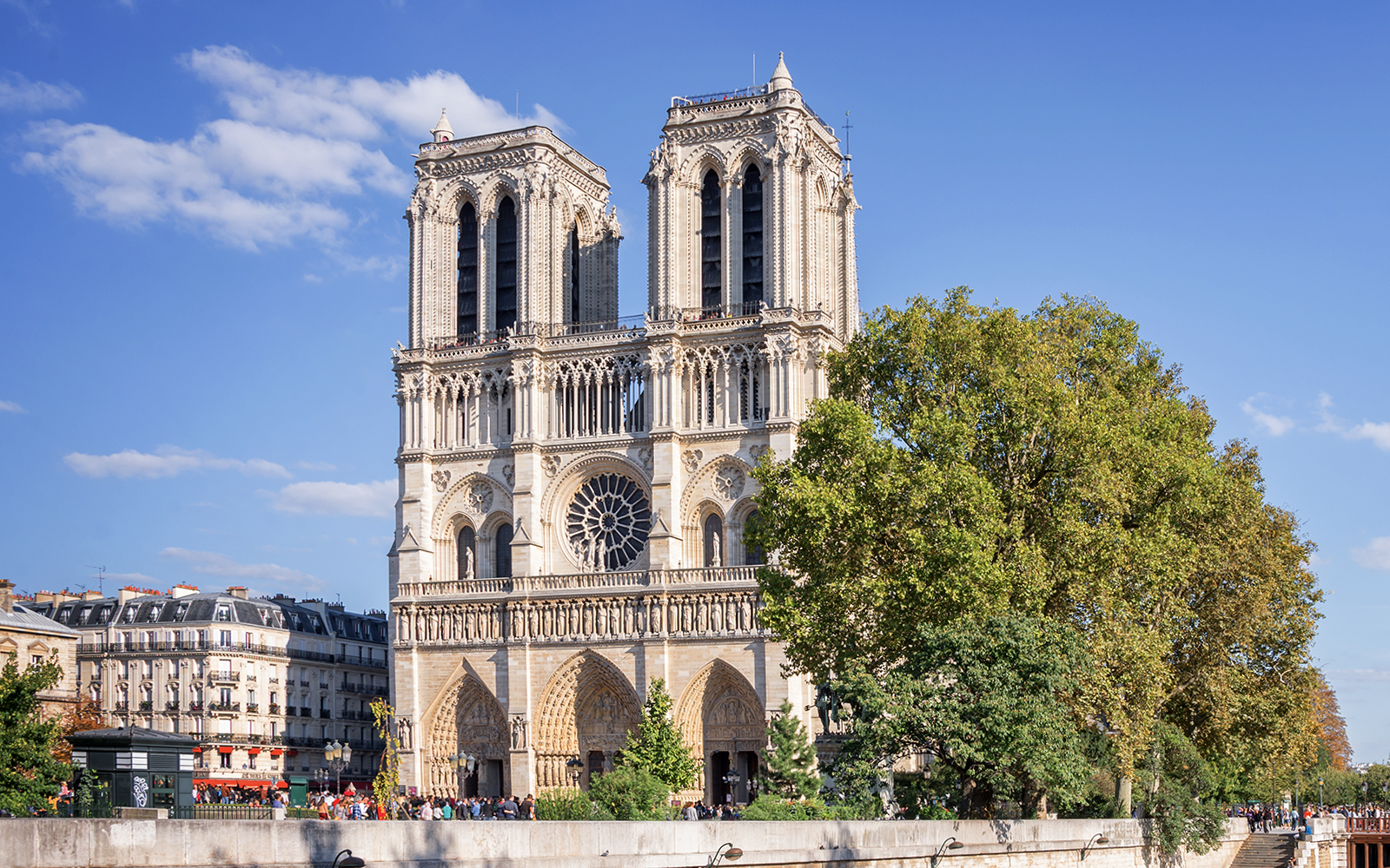 Seine River and Canal Saint-Martin Sightseeing Cruise tickets in Paris - Features | TickYourList