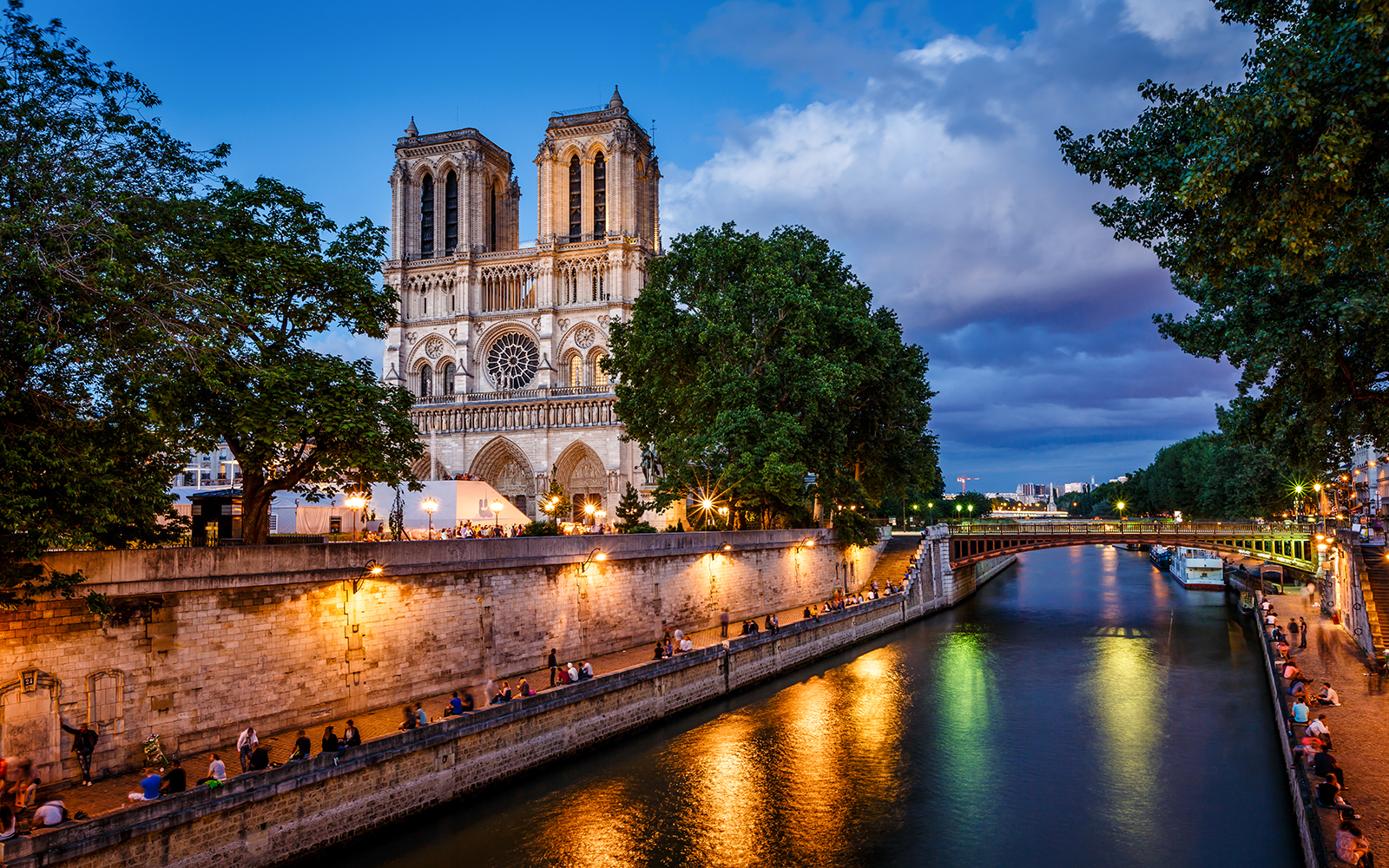 Tootbus: Paris Night Bus Tour tickets in Paris - Highlights | TickYourList