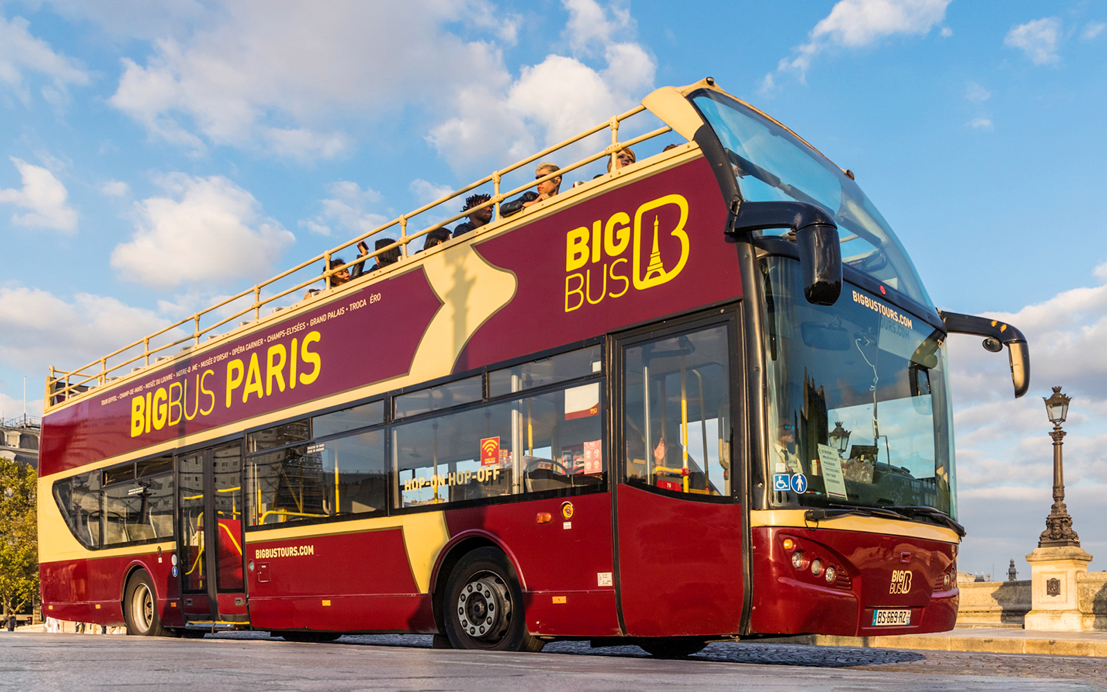 Go City Paris Explorer Pass: Choose 3/4/5/7 Attractions tickets in Paris - Features | TickYourList