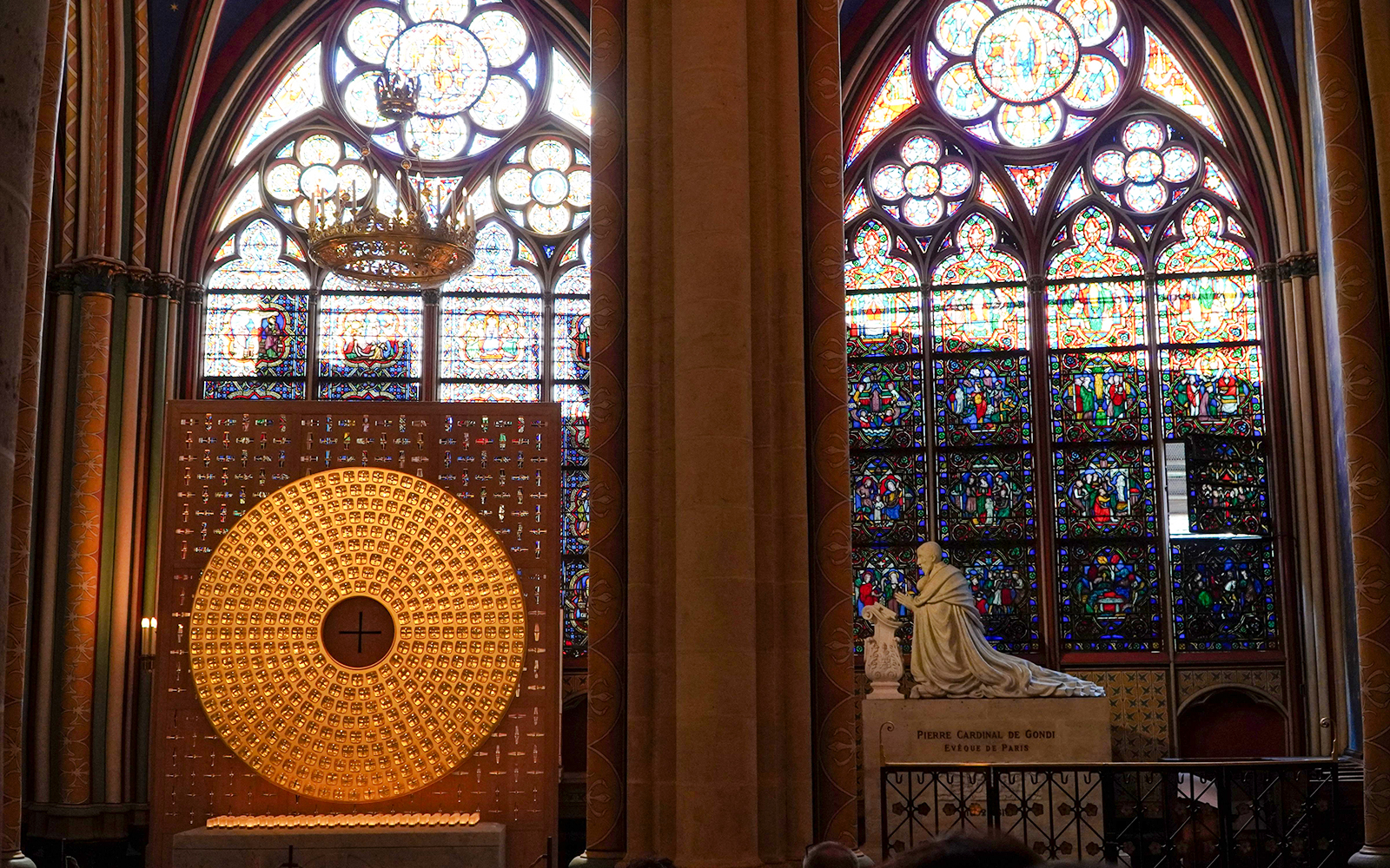 Notre Dame Cathedral Small-Group Guided Tour with Standard Entry tickets in Paris - Features | TickYourList