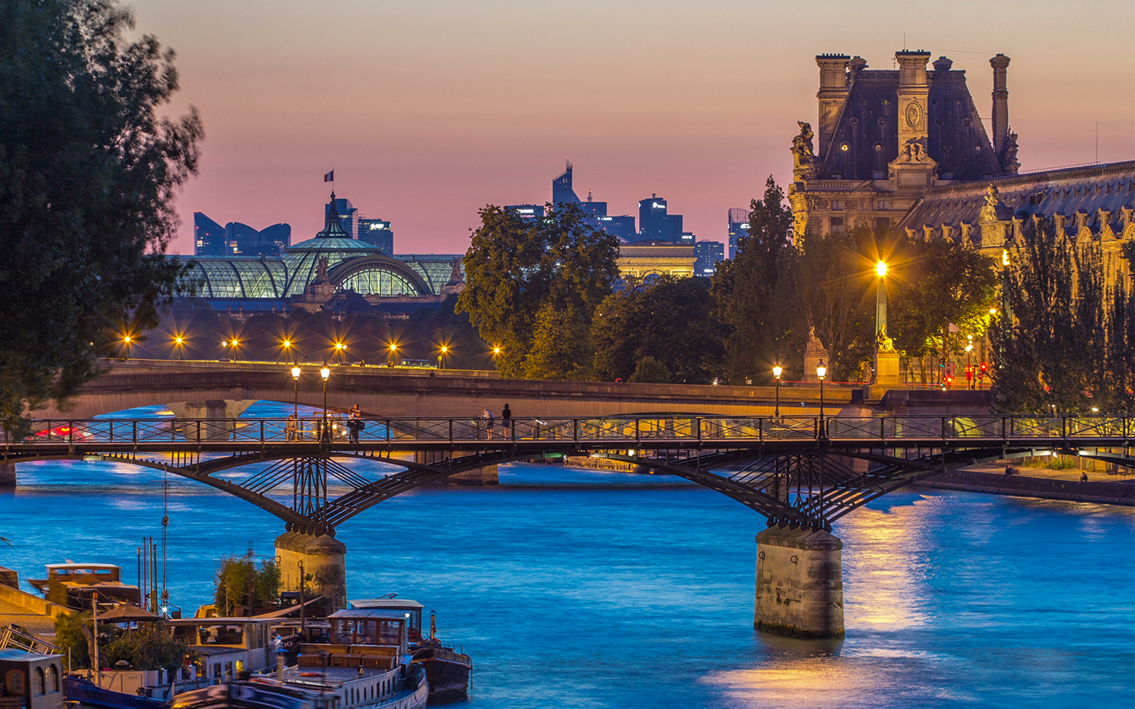 1-Hour Paris Illuminated Evening Sightseeing Cruise tickets in Paris - Attractions | TickYourList