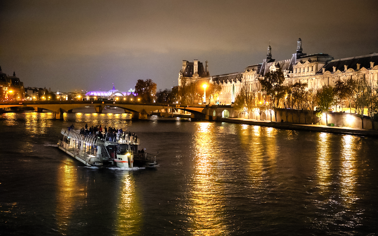 1-Hour Paris Illuminated Evening Sightseeing Cruise tickets in Paris - Highlights | TickYourList