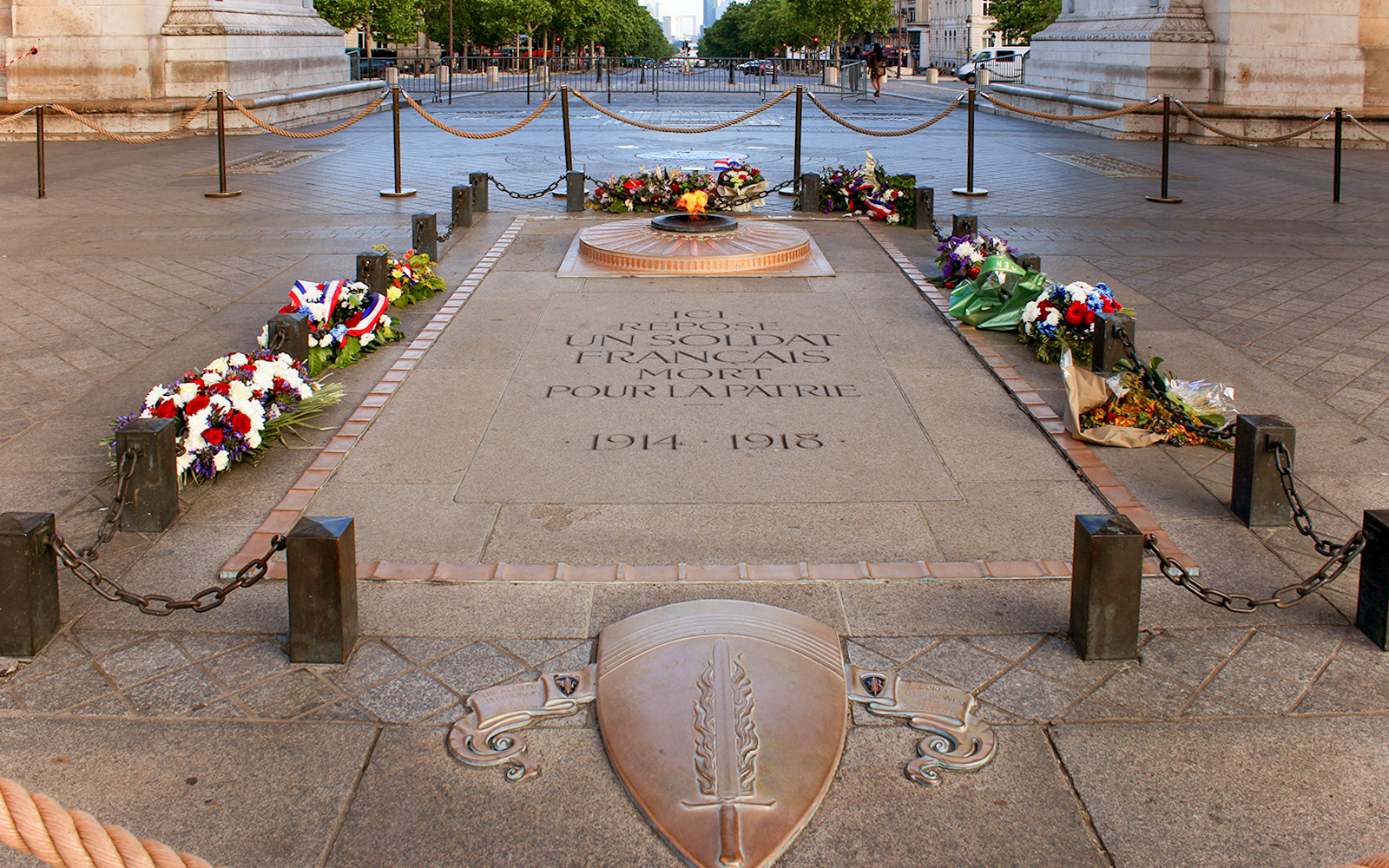 Arc de Triomphe Self-Guided Tour with Audio Guides tickets in Paris - Features | TickYourList