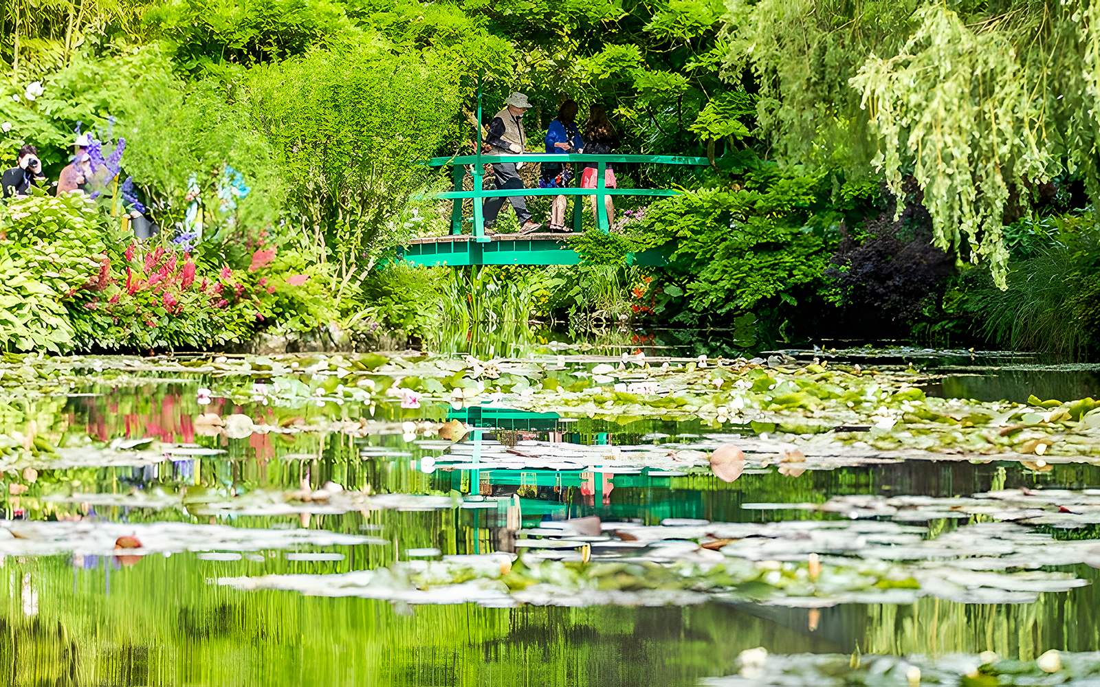 From Paris: Monet’s Garden Guided Tour with Transfers tickets in Paris - Highlights | TickYourList