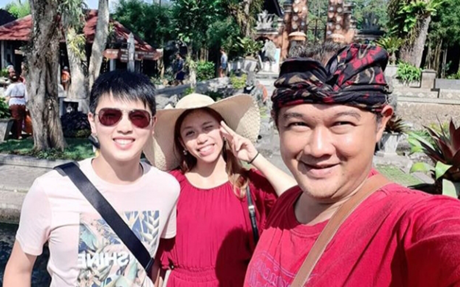 Bali Lovina Sunrise Dolphin Watching & Ulundanu Beratan Temple tickets in Bali - Highlights | TickYourList