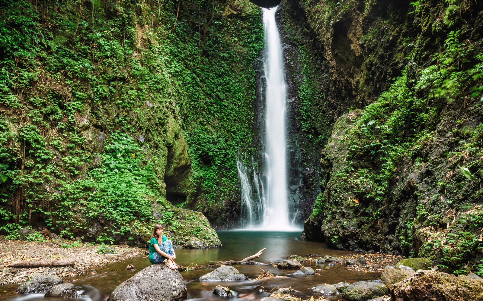 Sekumpul Waterfall & Temple Small-Group Tour: Ulun Danu Bratan, Taman Ayun Temple tickets in Bali - Features | TickYourList