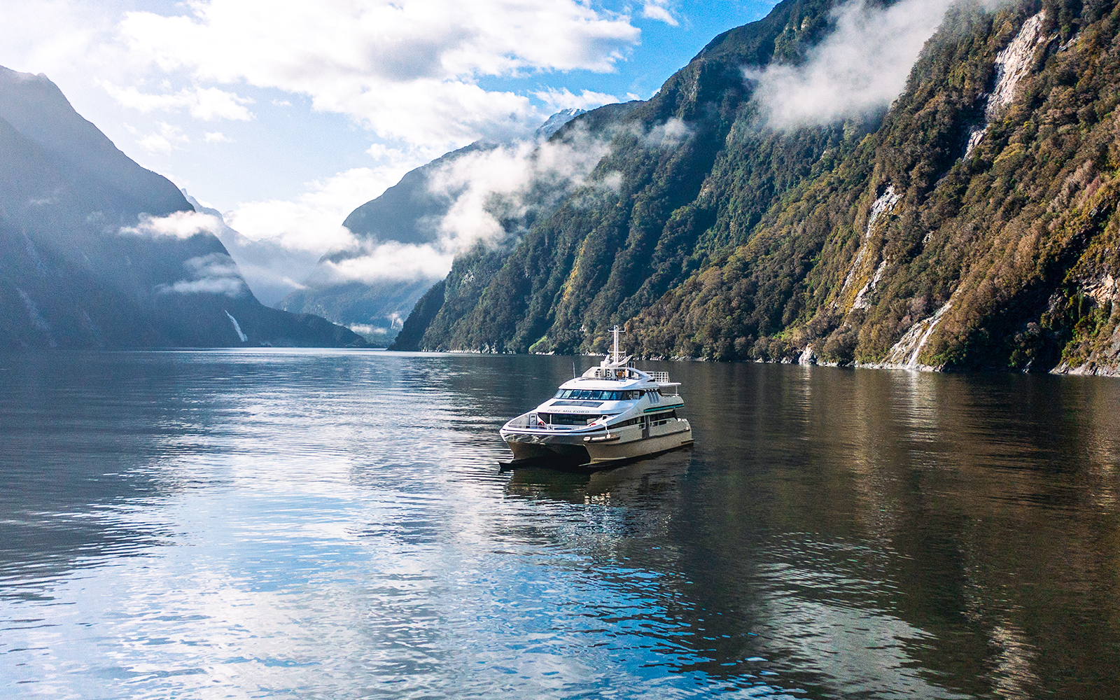 From Te Anau: Milford Sound Day Trip with Cruise, Walks & Return Transfers