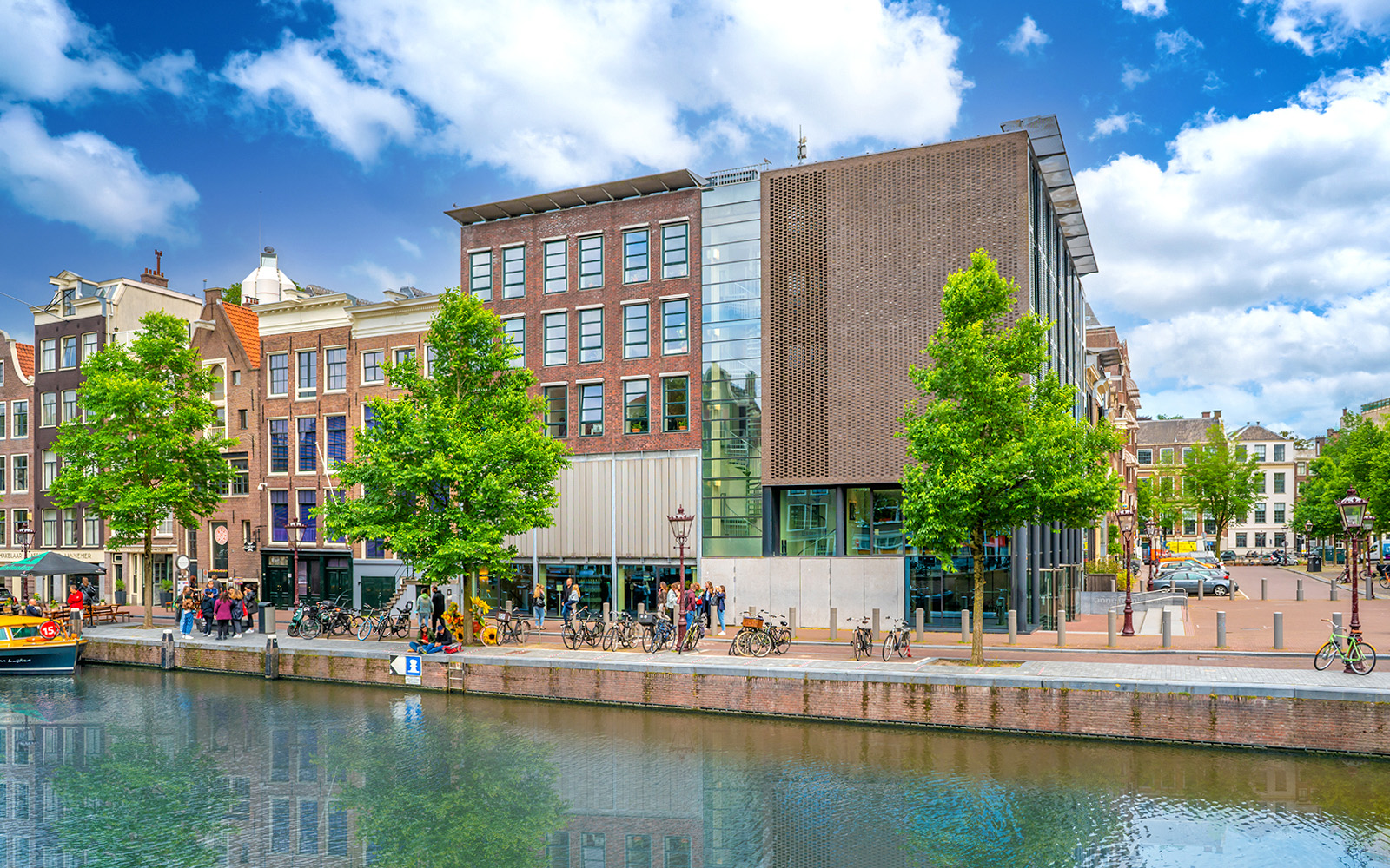 Combo: Heineken Experience Tickets + 75-Min Canal Cruise in Amsterdam - Features | TickYourList