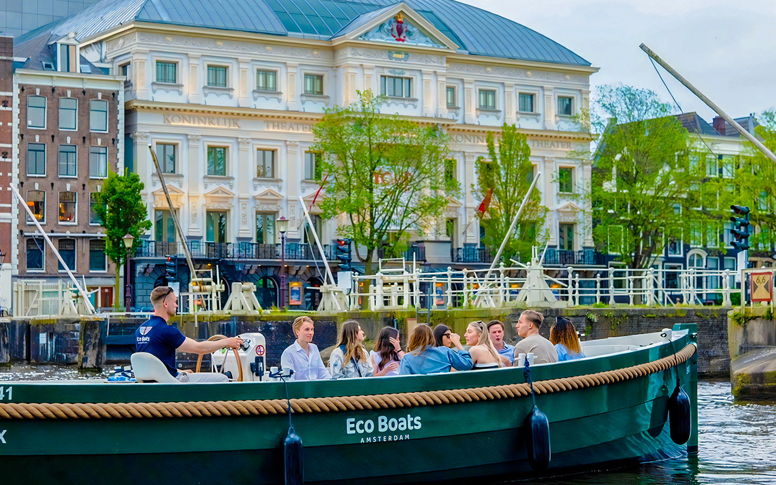 Amsterdam: Eco-Friendly Canal Cruise with Onboard Bar experience tickets in Amsterdam | TickYourList