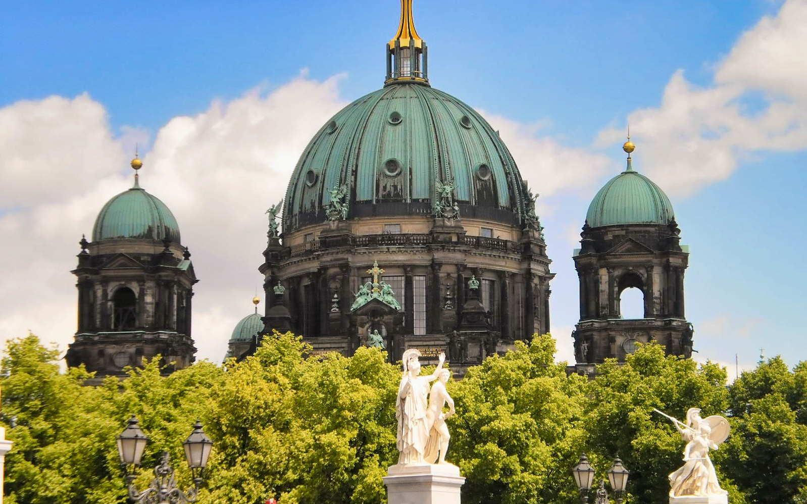 Around and into the Reichstag Tour tickets in Berlin - Attractions | TickYourList