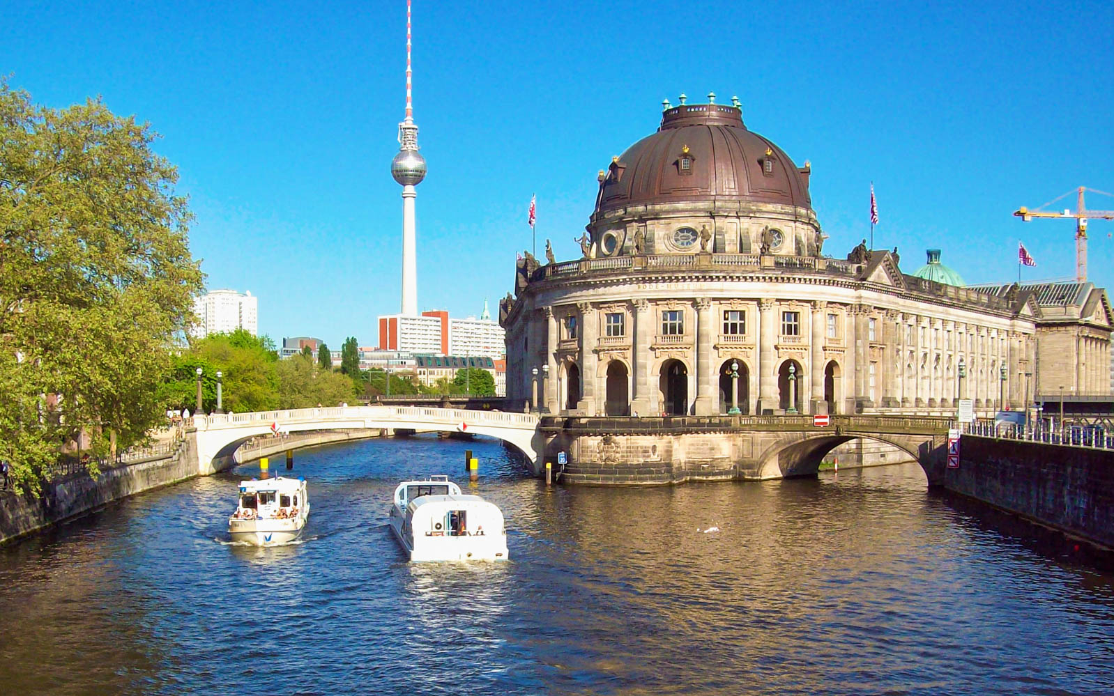 Around and into the Reichstag Tour tickets in Berlin - Activities | TickYourList