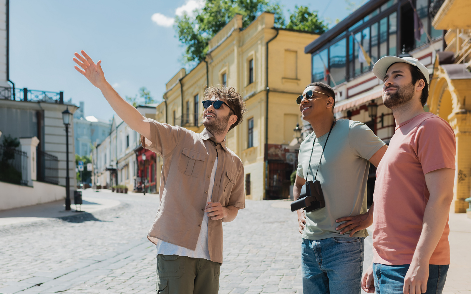Walking Tour of Bucharest with Traditional Lunch