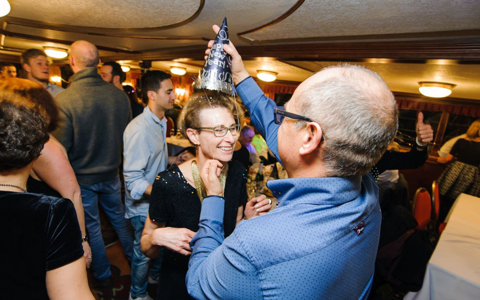 Christmas or New Year’s Eve Dinner Cruise with Live music on Danube