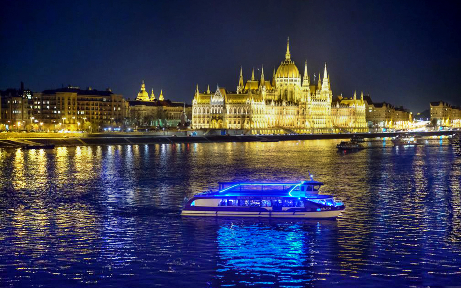 Budapest Danube River Wine & Dine Cruise with Live Music