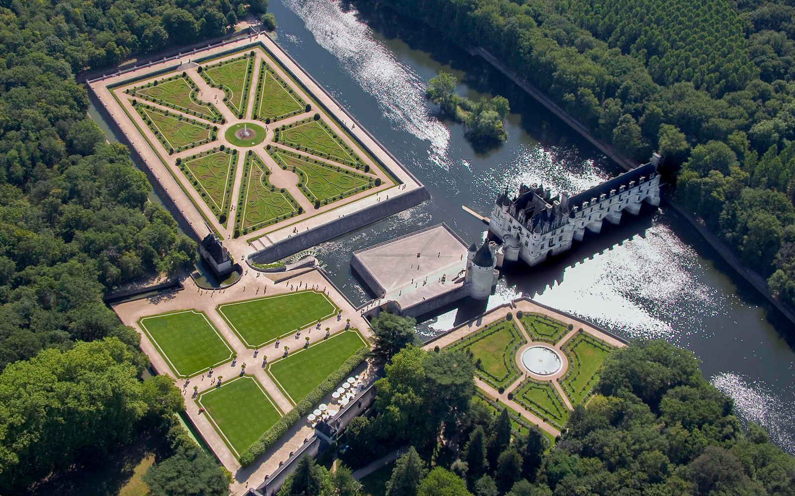Combo: Chenonceau + Chaumont-sur-Loire Castle + Blois + Amboise Castle Tickets experience in Loire Valley | TickYourList
