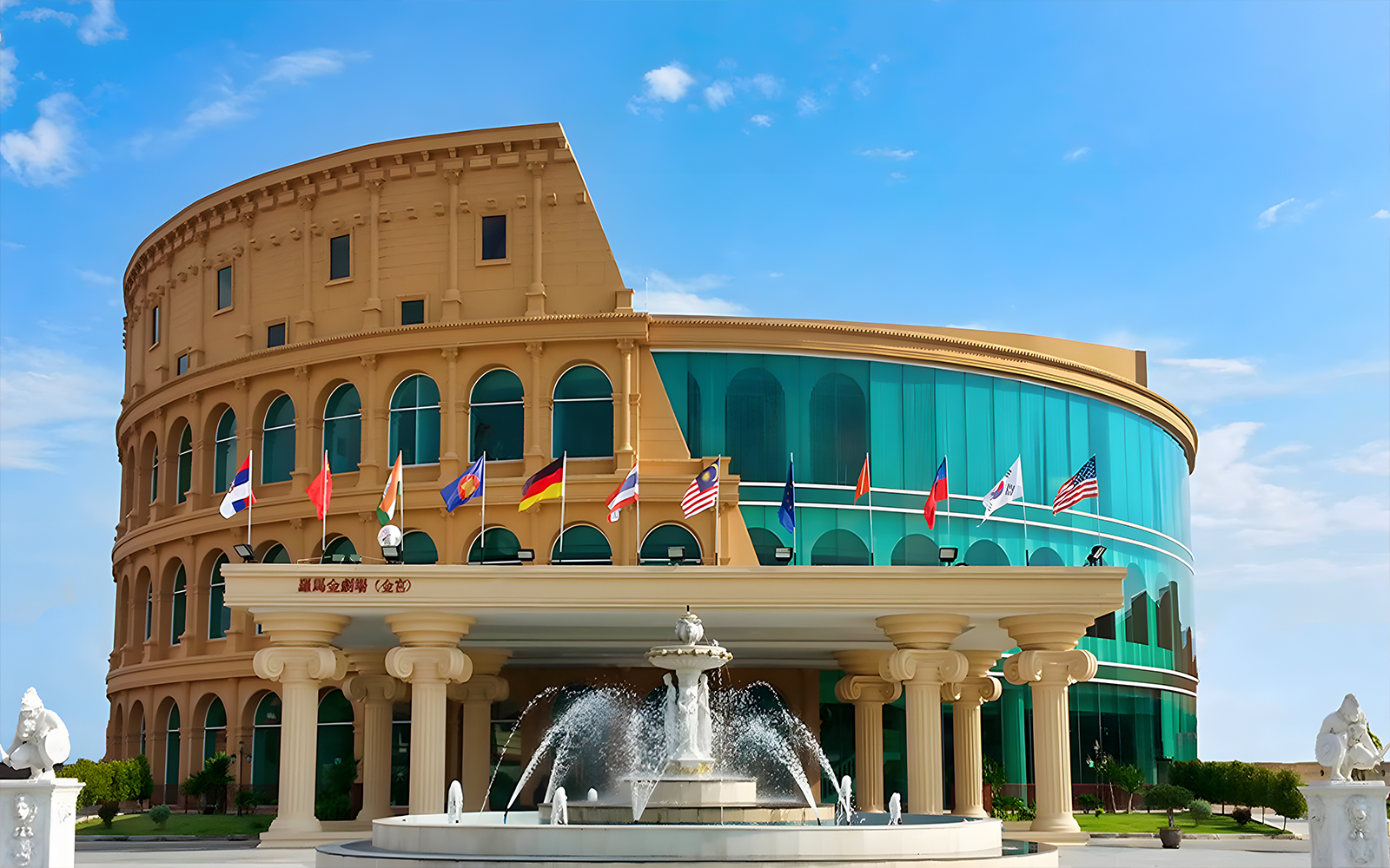 The Colosseum Show Tickets in Pattaya - Attractions | TickYourList