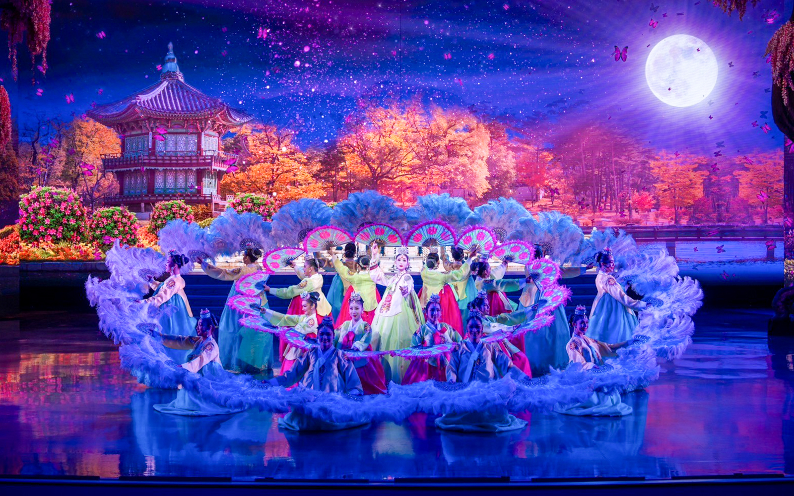 The Colosseum Show Group Offer Tickets – Group of 5 & More in Pattaya - Attractions | TickYourList