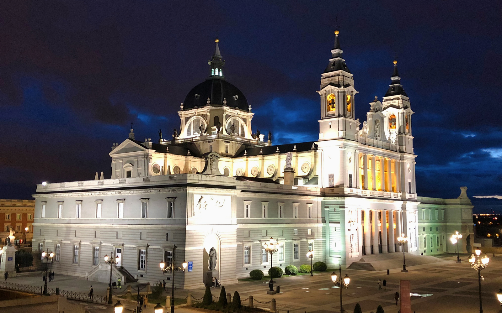 Enchanted Madrid Walking Tour