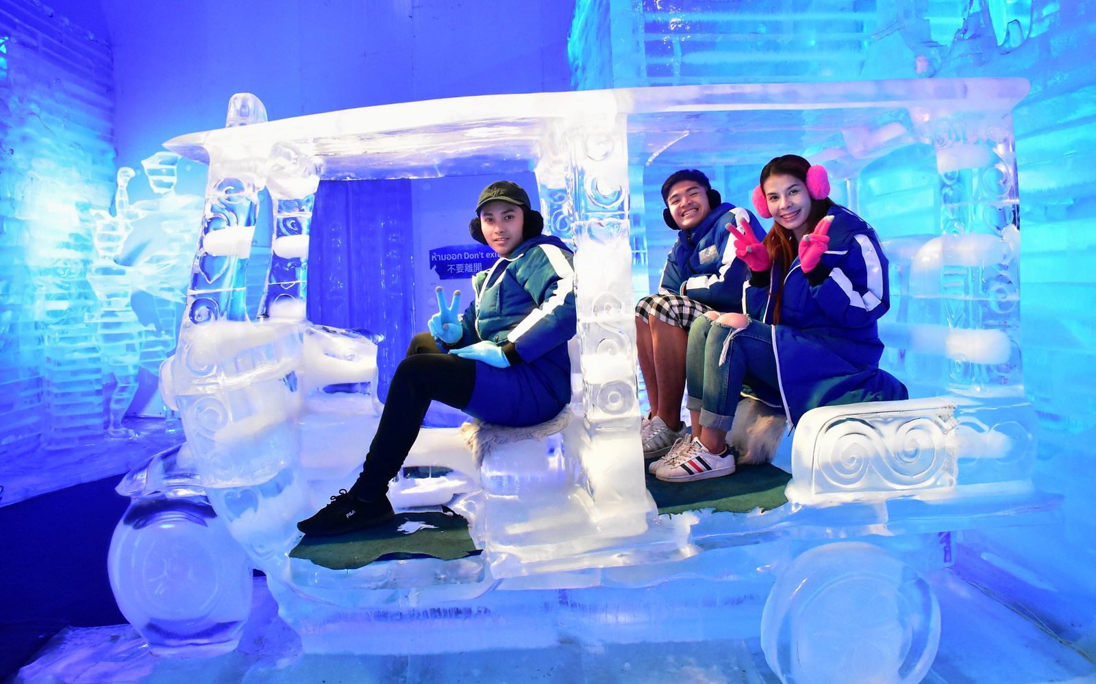 FROST Magical Ice of Siam Ticket with Free Soft Drink in Pattaya - Highlights | TickYourList