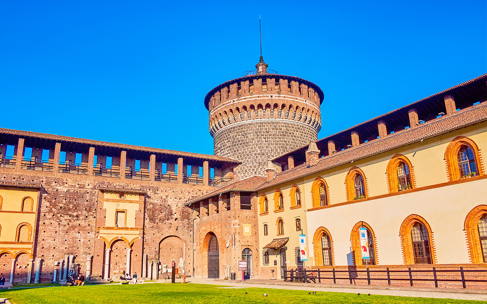 Exclusive Access and Guided Tour of the Battlements Walkway of the Sforza Castle tickets in Milan - Full Experience | TickYourList