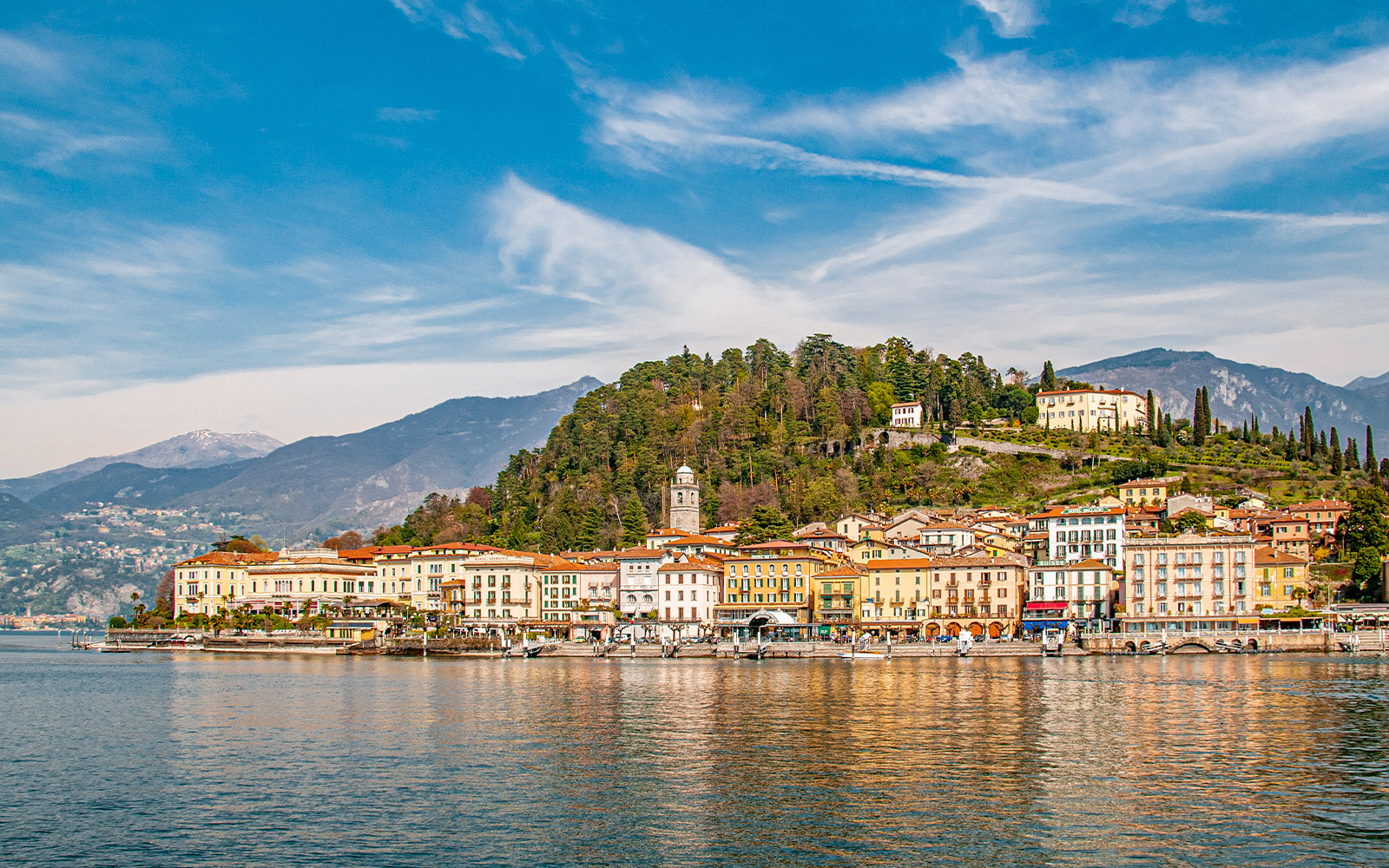 Lake Como Shared Boat Tour tickets in Milan - Features | TickYourList