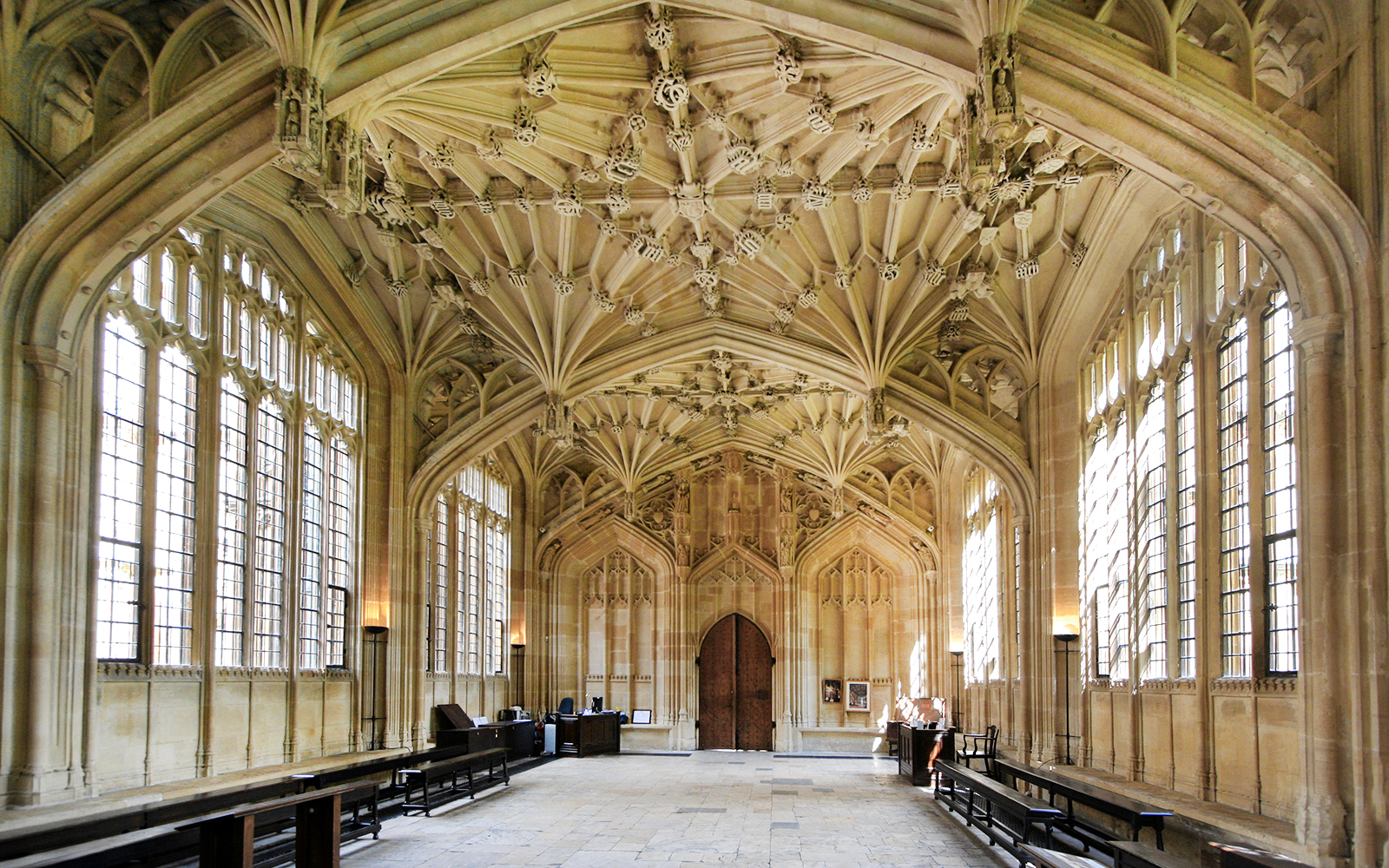 From London: Oxford and Cotswolds Day Trip with Country Pub Lunch tickets in London - Activities | TickYourList