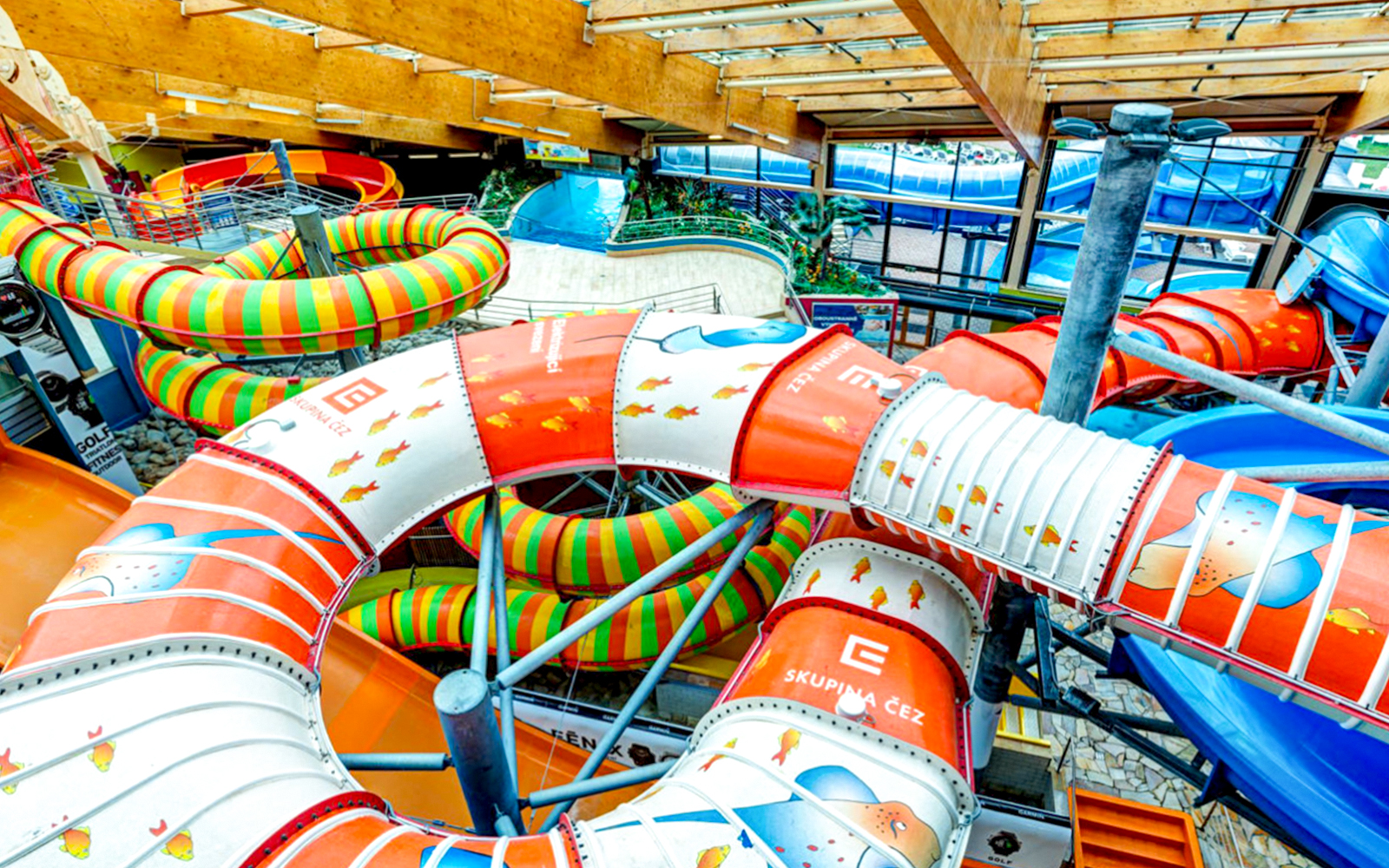 Aquapalace Indoor-Outdoor Water World Tickets