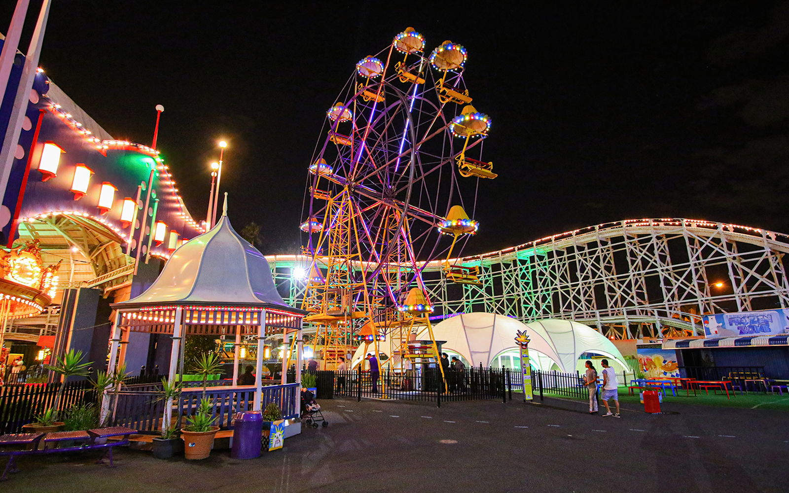 Luna Park Melbourne Unlimited Rides Tickets in Melbourne - Full Experience | TickYourList