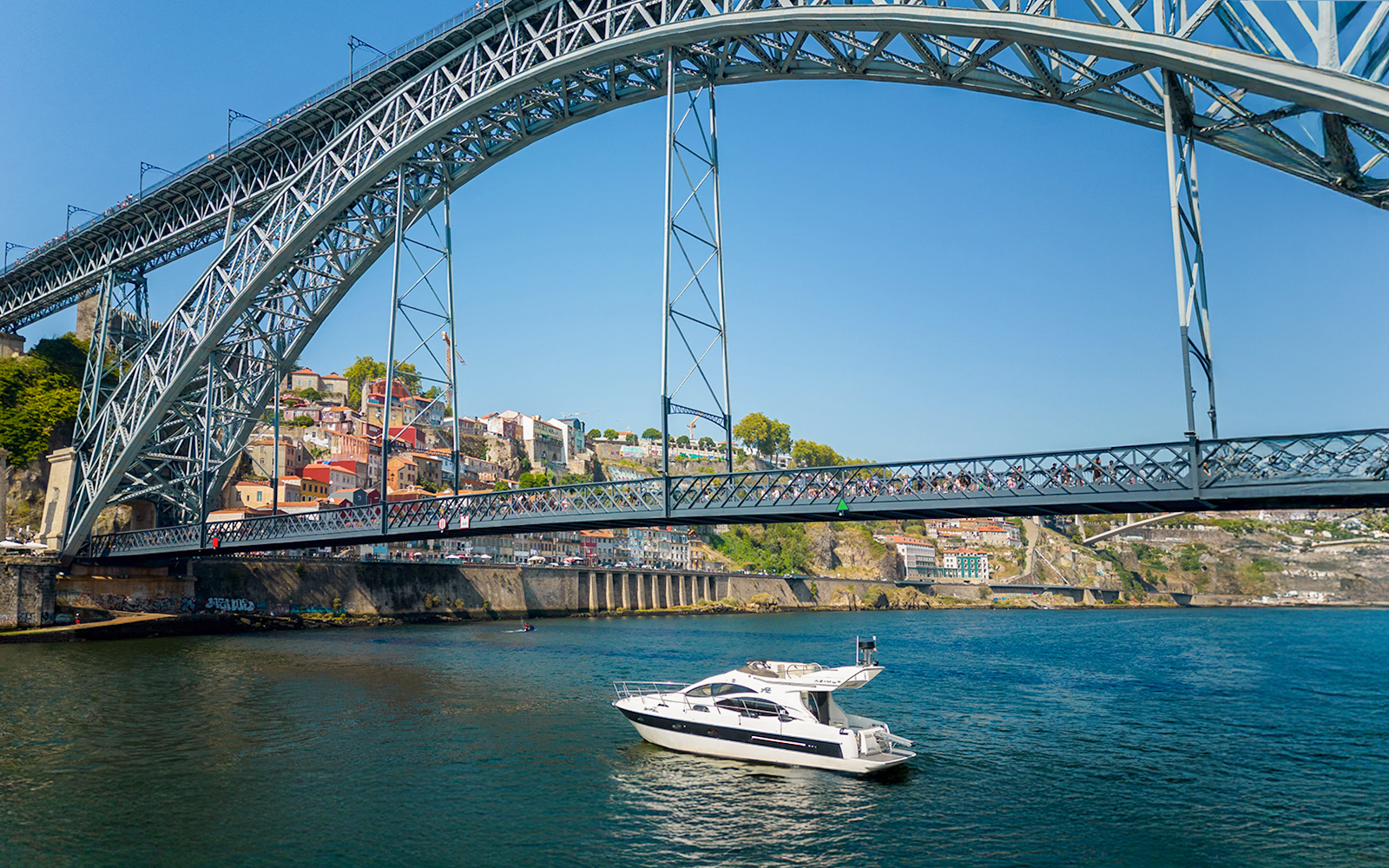 Douro River Luxury Yacht Cruise with Port Tasting and Chocolates tickets in Porto - Features | TickYourList