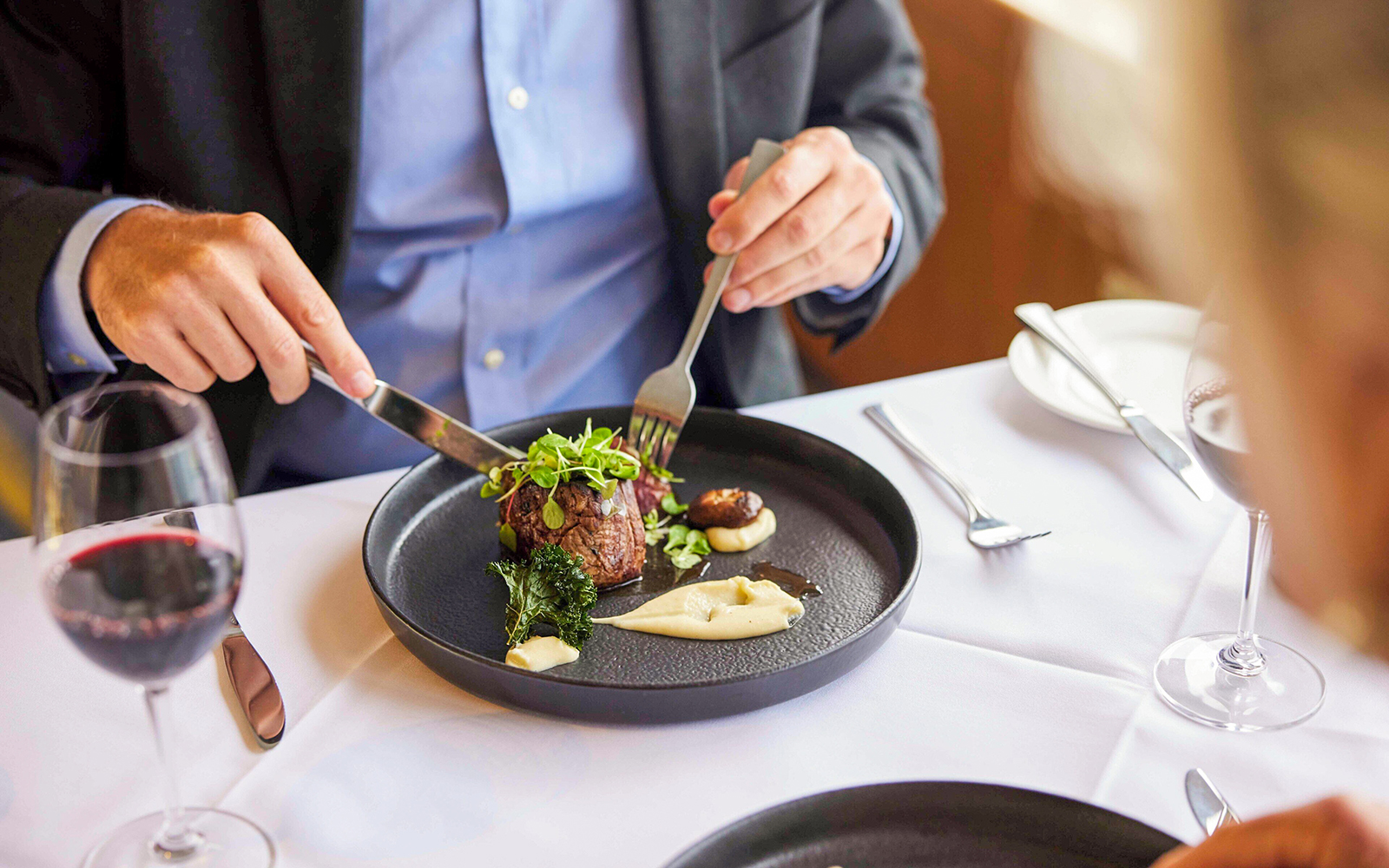 Captain Cook 2 or 3-Course Lunch Cruise on Sydney Harbour tickets in Sydney - Features | TickYourList