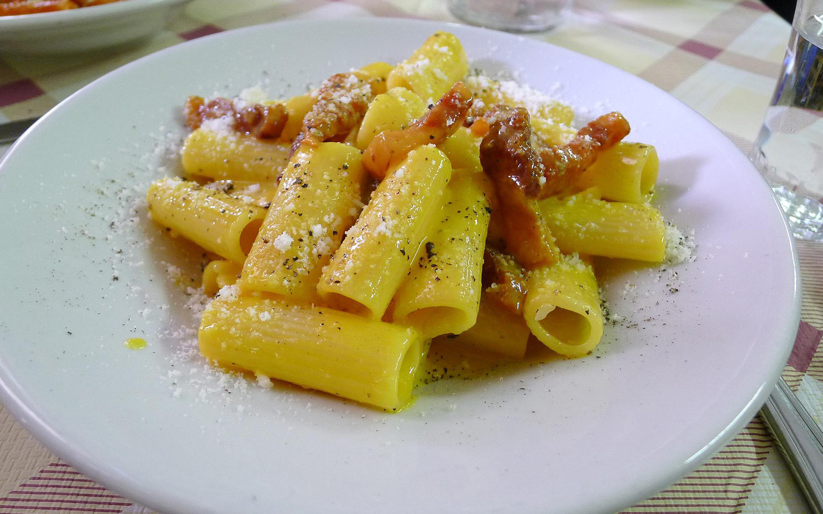 Guided Food & Wine Tour in Trastevere and the Jewish Ghetto tickets in Rome - Features | TickYourList