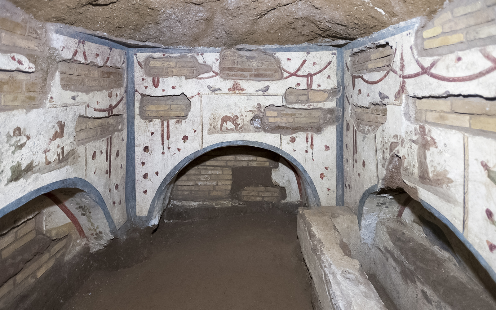 Rome E-Bike Rental & Catacombs Tour tickets in Rome - Features | TickYourList