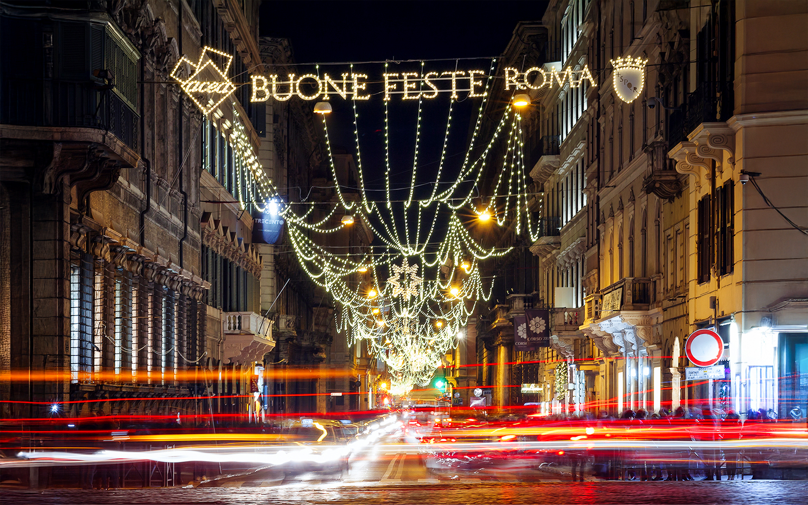 Big Bus: Rome Guided Panoramic Christmas Evening Bus Tour experience tickets in Rome | TickYourList