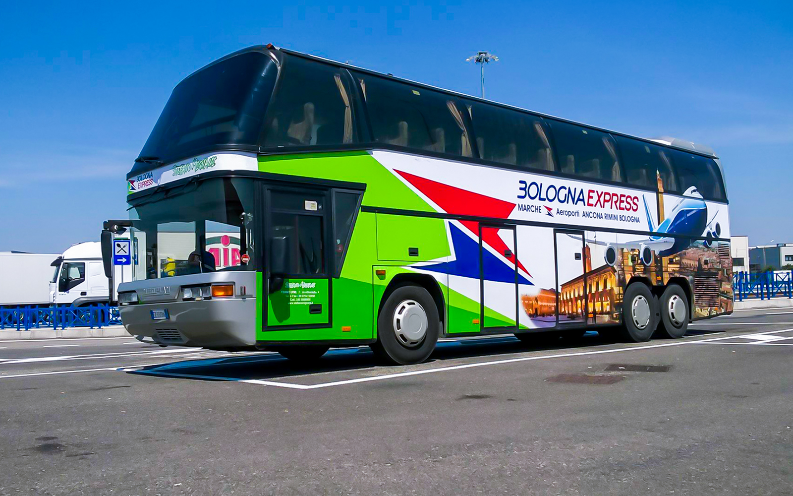 Bus Transfers: Rome Fiumicino Airport to/from Rome Tiburtina by Roma Linee tickets in Rome - Attractions | TickYourList