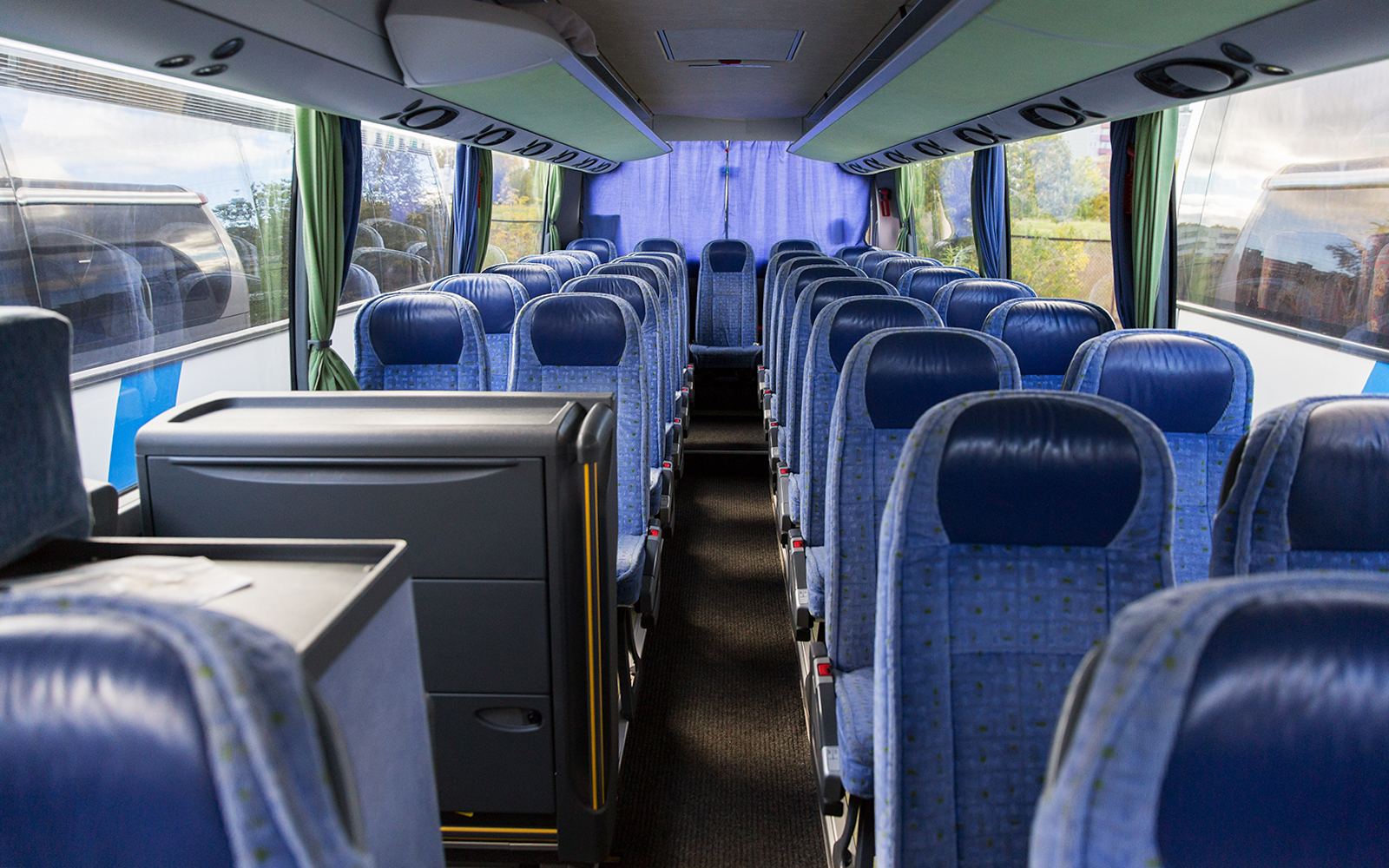 Bus Transfers: Rome Fiumicino Airport to/from Rome Tiburtina by Roma Linee tickets in Rome - Features | TickYourList