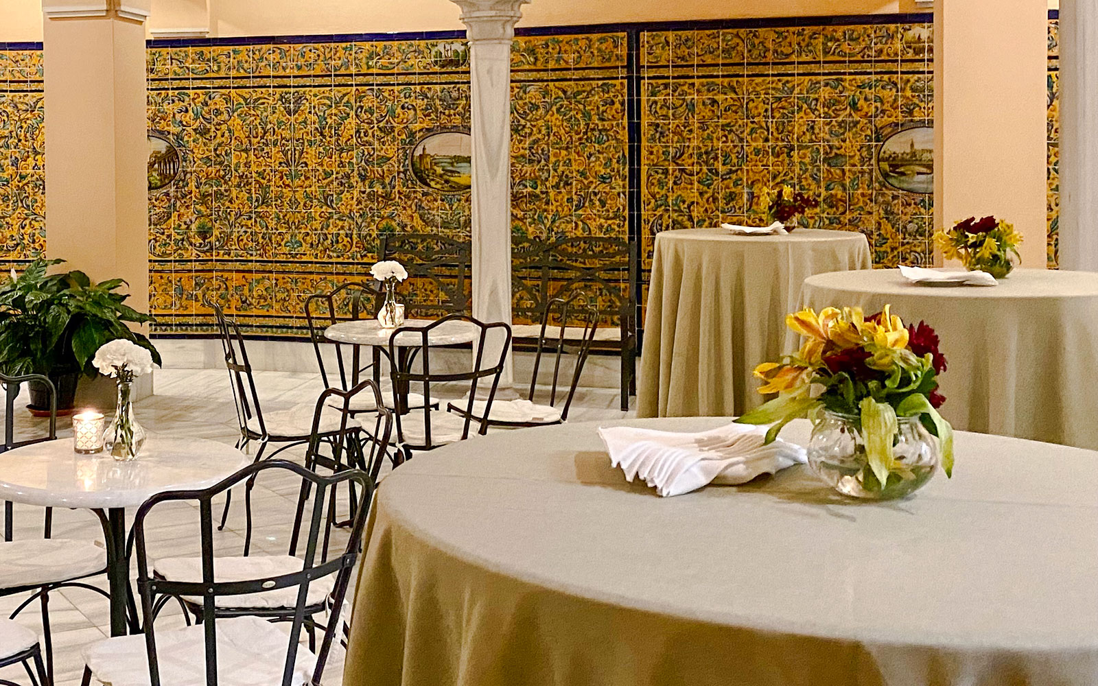Triana Theater - Flamenco Show tickets in Seville - Features | TickYourList