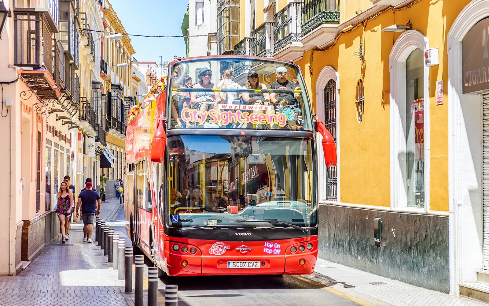 Combo (Save 5%): Seville Aquarium Tickets + Seville Hop-on Hop-off Tour + Seville Cruise in Seville - Features | TickYourList