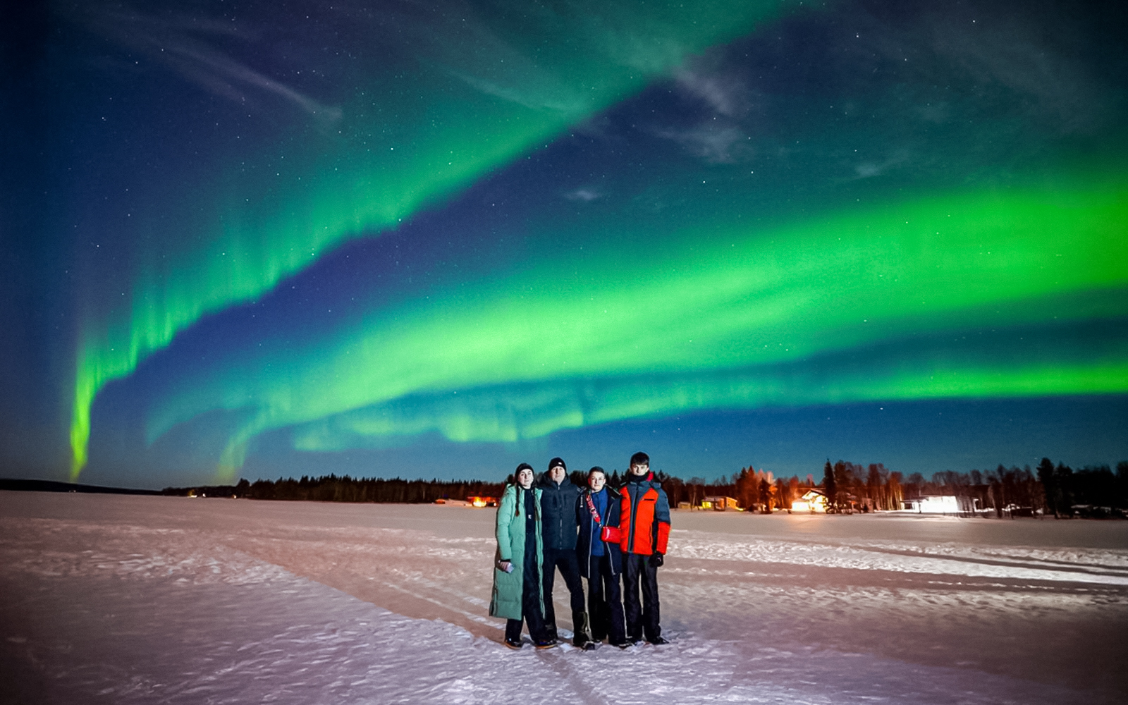 Rovaniemi: Northern Lights Chase with Professional Photography tickets in Rovaniemi - Attractions | TickYourList