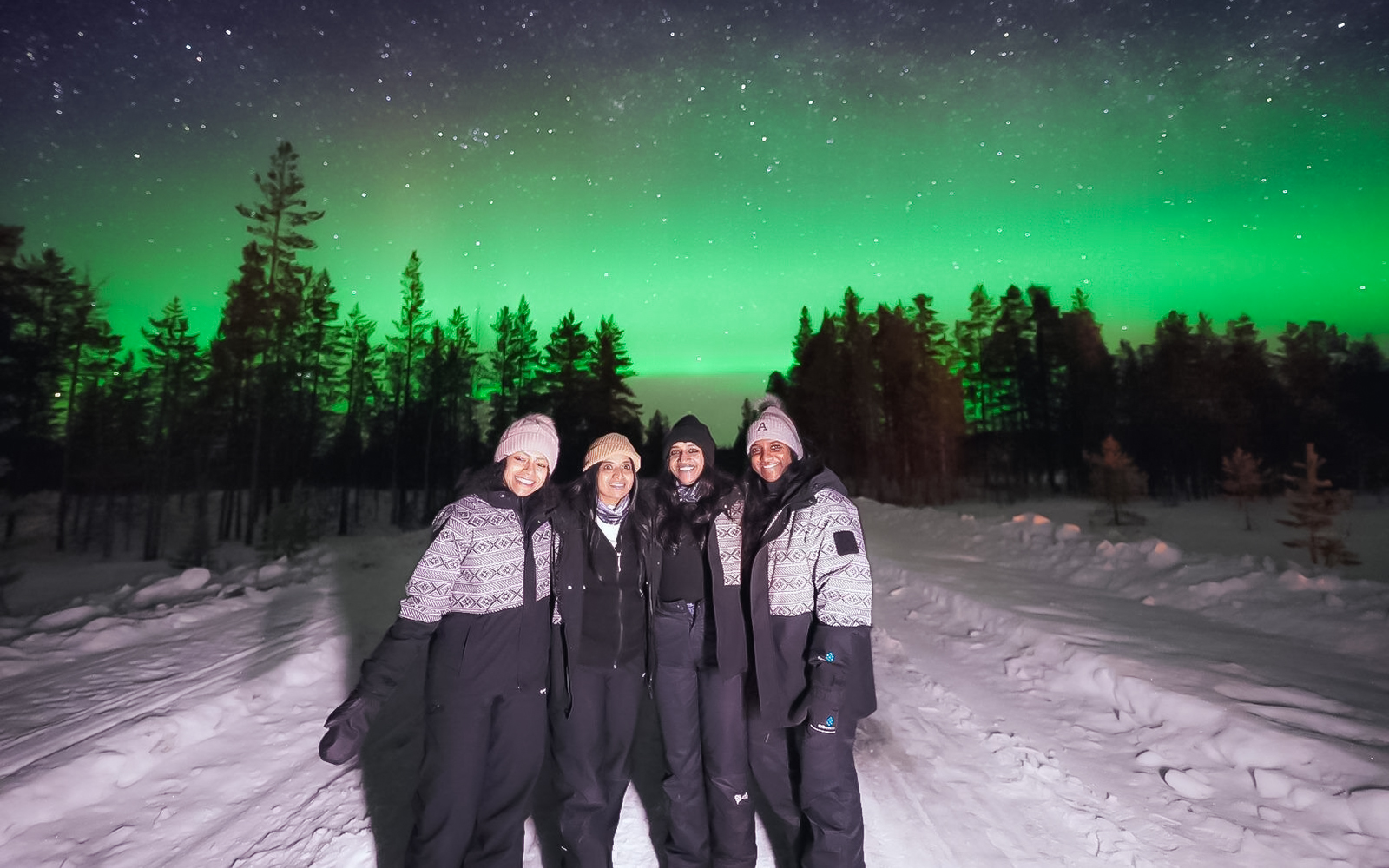 Levi: Northern Lights Chase with Unlimited Mileage & Guaranteed Sightings tickets in Rovaniemi - Attractions | TickYourList