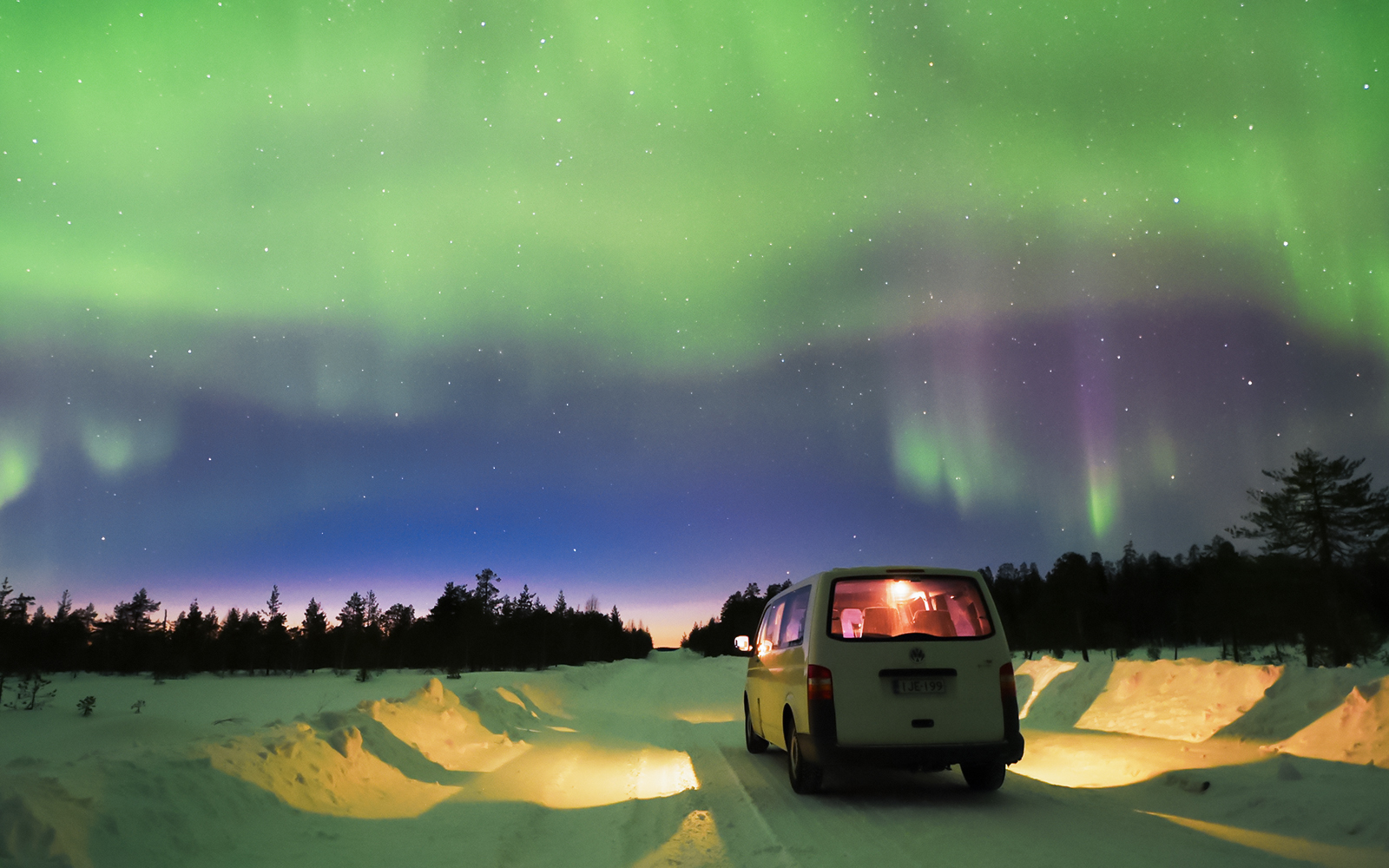 Levi: Northern Lights Chase with Unlimited Mileage & Guaranteed Sightings tickets in Rovaniemi - Features | TickYourList
