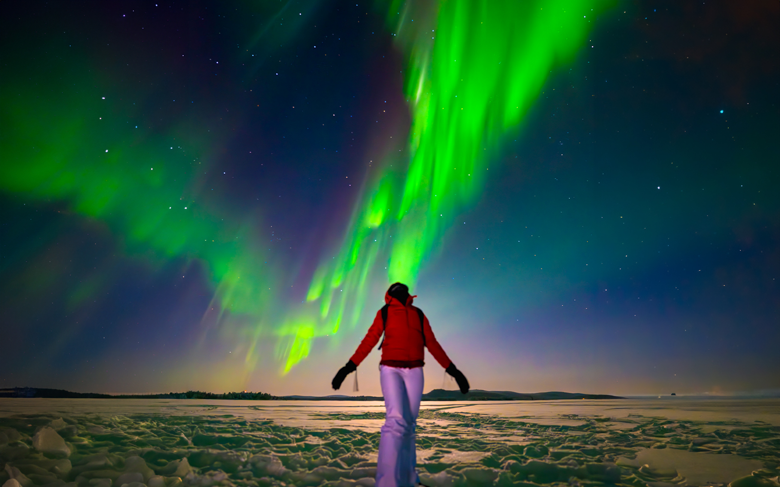 From Rovaniemi: Aurora Pro Photography Expedition tickets in Rovaniemi - Features | TickYourList