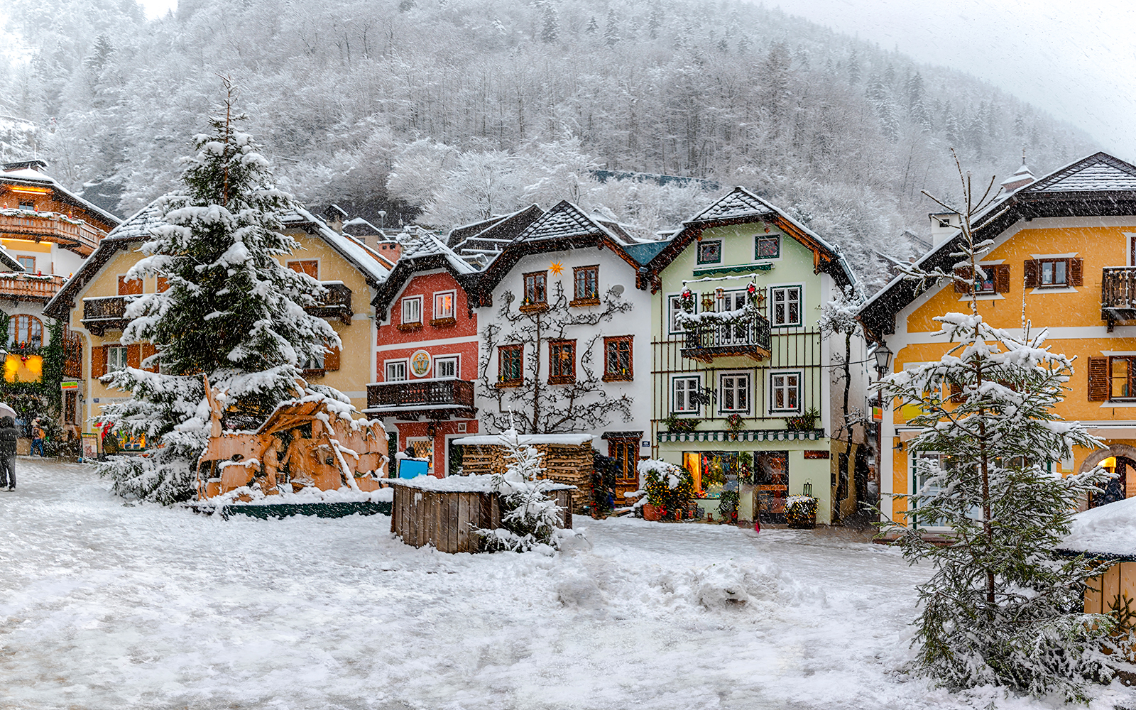 From Salzburg: Hallstatt Day Trip by Bus tickets in Salzburg - Highlights | TickYourList