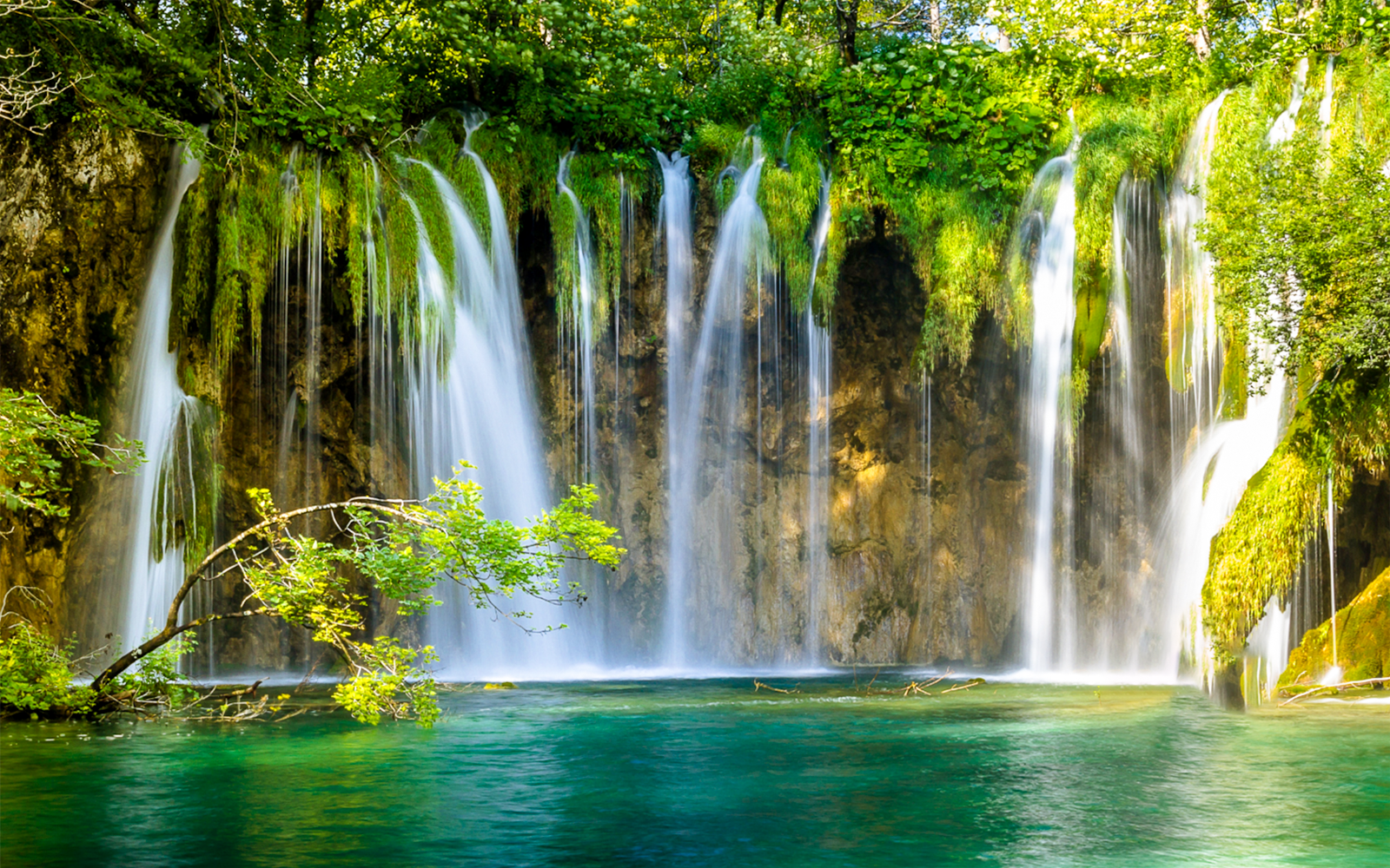 Plitvice Lakes National Park Guided Tour