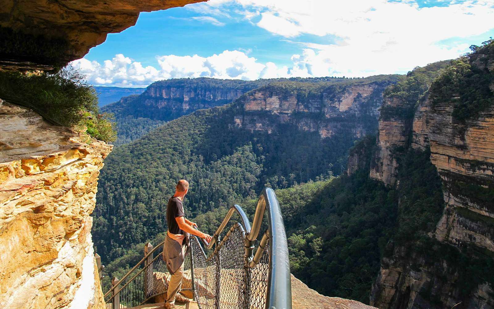Combo: Blue Mountains Guided Day Tour + Sydney Hop-On Hop-Off Bus Tour tickets in Sydney - Features | TickYourList