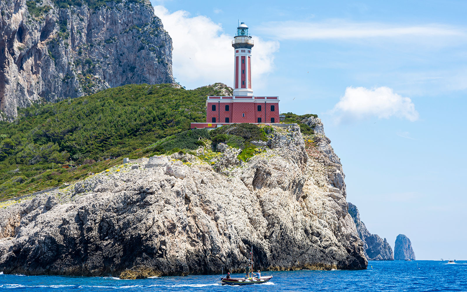 Capri Cruise Semi-Private Tour from Sorrento tickets in Sorrento - Features | TickYourList